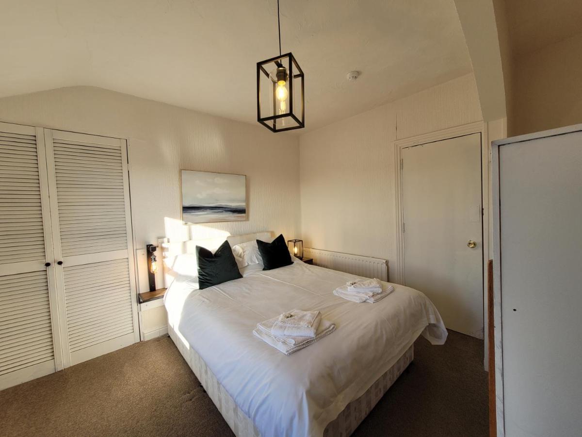 Sea View Penthouse Flat 6 With Fast Wifi And Free Parking * Scarborough