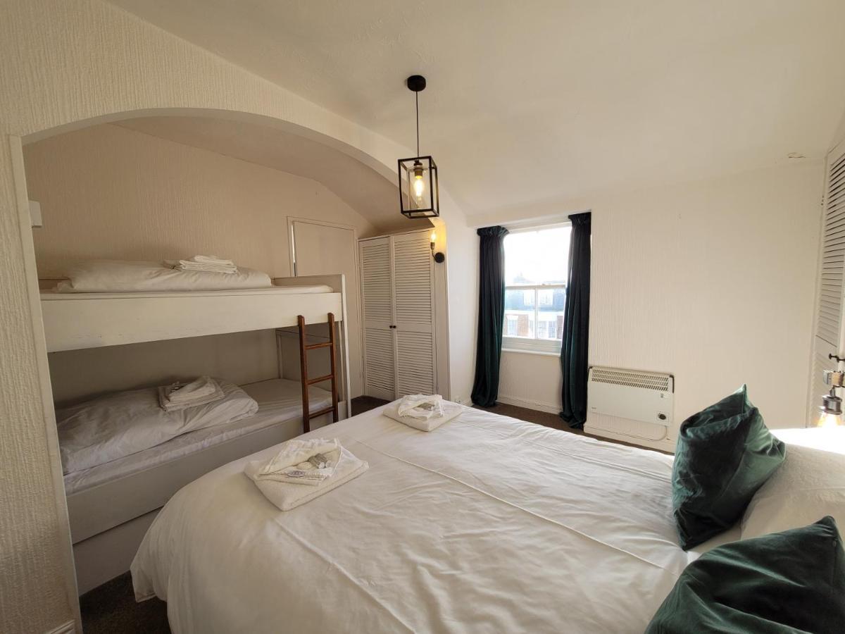 Sea View Penthouse Flat 6 With Fast Wifi And Free Parking *