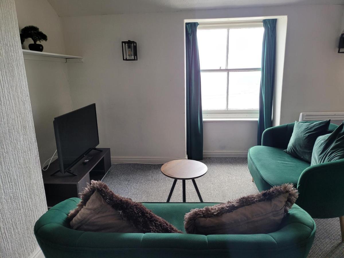 Sea View Penthouse Flat 6 With Fast Wifi And Free Parking Apartment